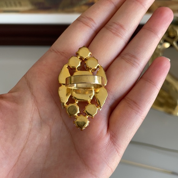 Large diamond shape ring - Picture 3 of 3